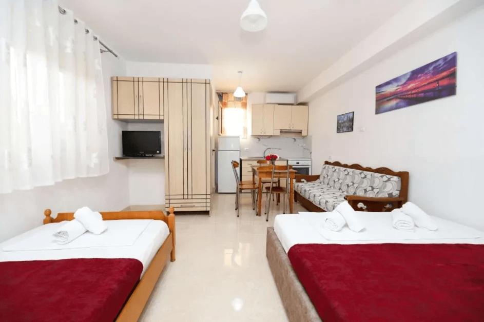 Vila Agolli Vlorë Exteriör bild