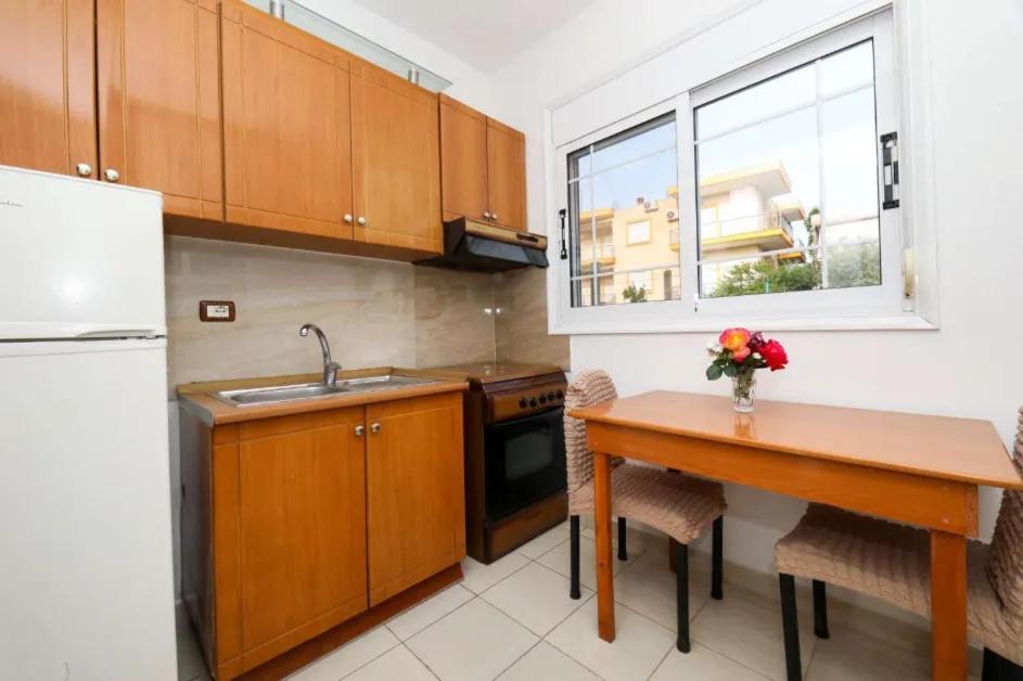 Vila Agolli Vlorë Exteriör bild